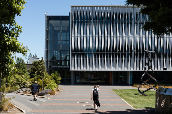 Hamilton Campus Library