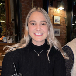 charlotte-callaghan-success-story-portrait